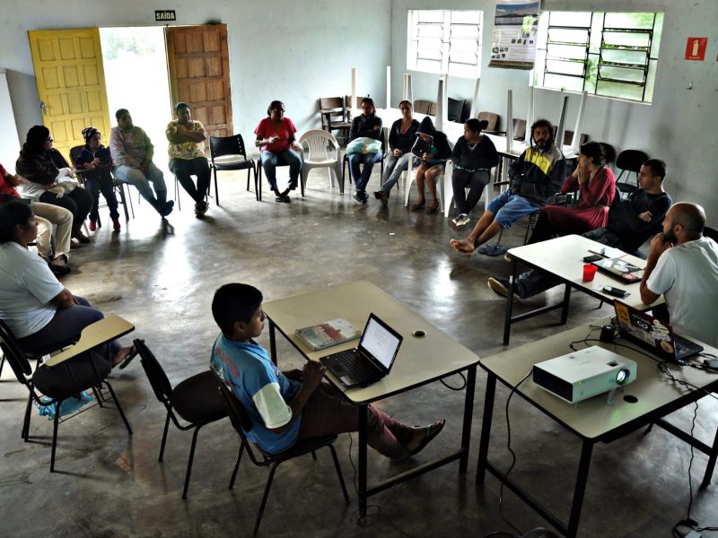 Oficina_Criatividade_Tecnologias_Livres_e_Sustentabilidade_no_Turismo_Comunitario_Robson_Sampaio03